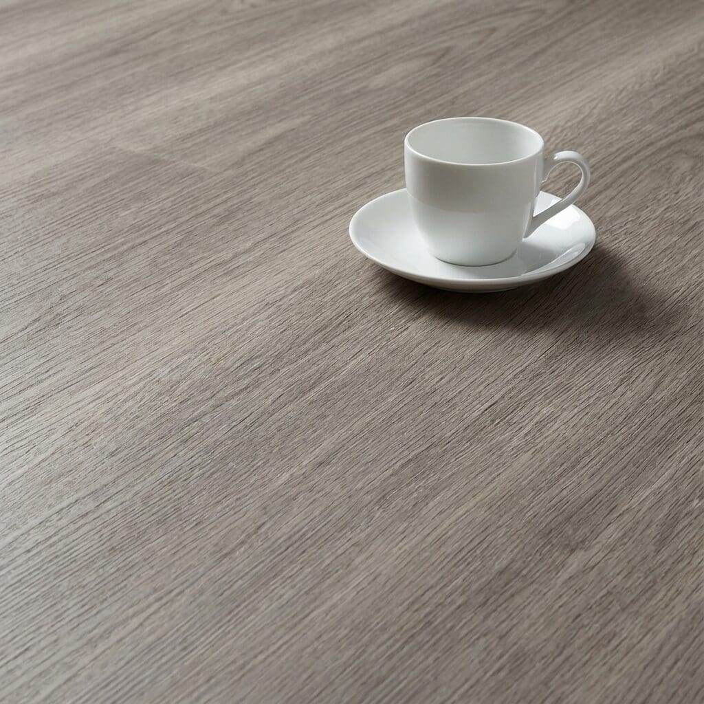 ソニア。オークル、STCC Amtico Spacia Nordic Oak Luxury Vinyl Flooring (LVT) | Grosvenor